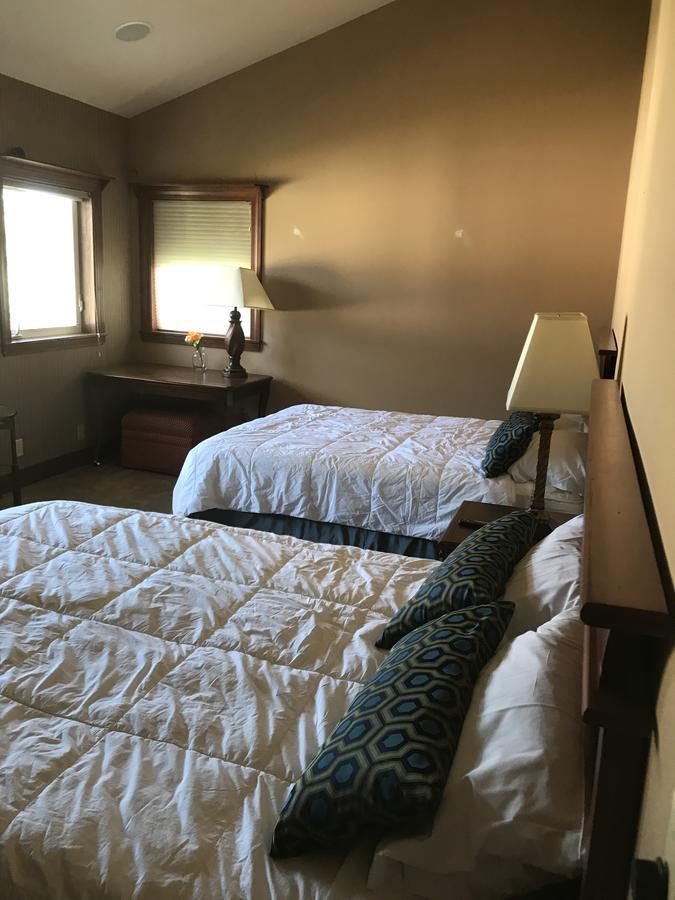 Nirvana Inn & Grill Ellensburg Extérieur photo